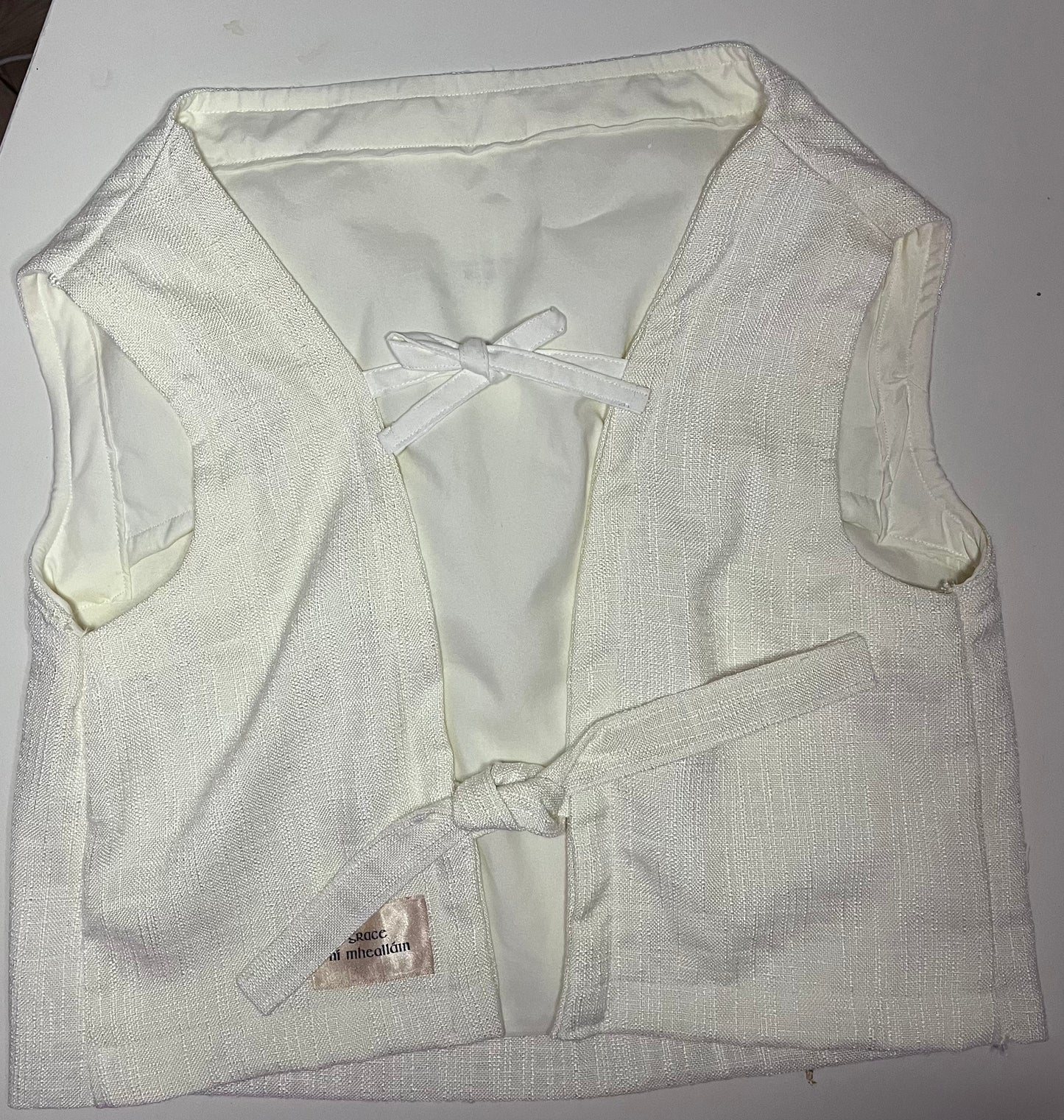 Claddagh Top in Cream