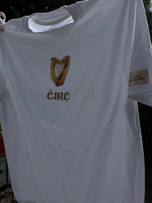 Éire embroidered tee