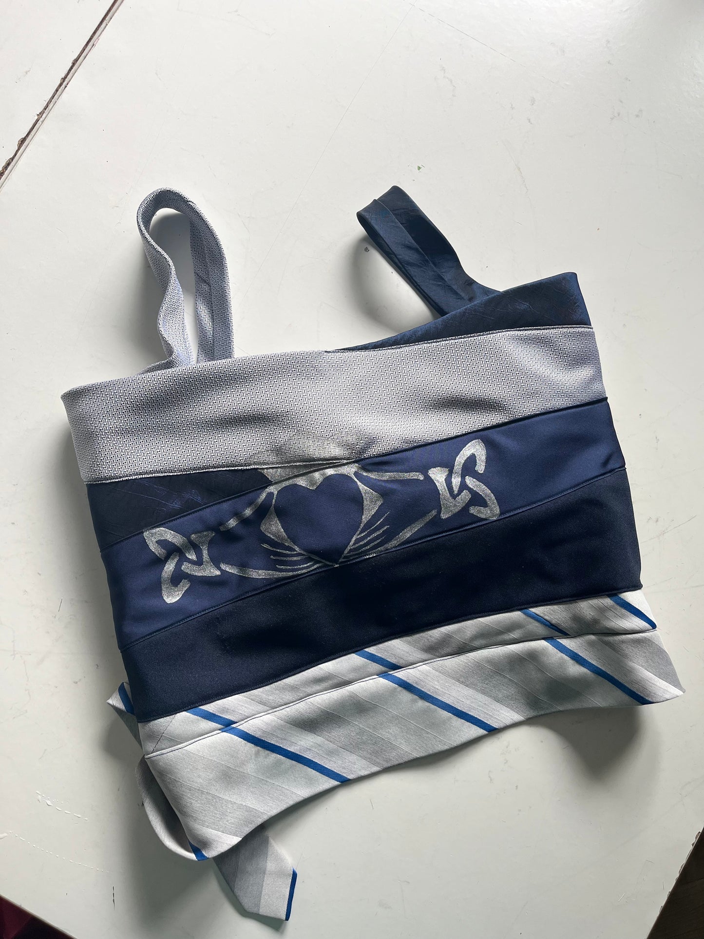 Navy Claddagh tie Top XSMALL