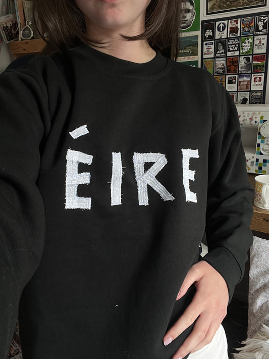 Black Éire Sweatshirt S